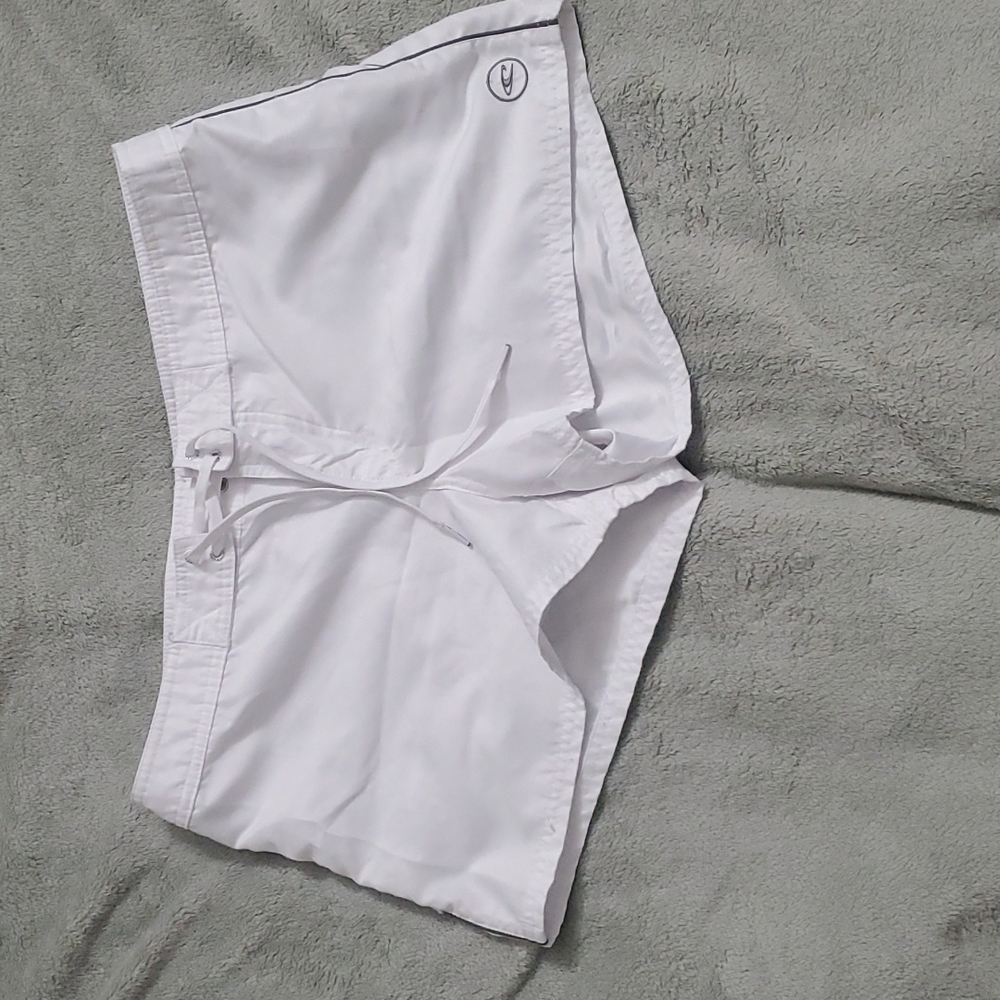 O'Neill white shorts size 9
